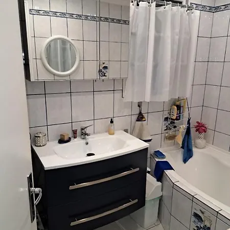 Проживание в семье Chez Nadine Кань-сюр-Мер