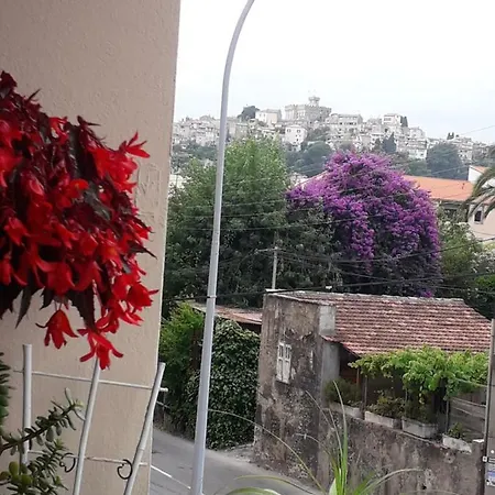 Chez Nadine *